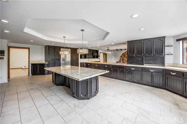 668 E Sunset N Drive, Redlands CA: https://media.crmls.org/medias/d735bff0-a422-4531-8cd5-d5a2c8e24fae.jpg