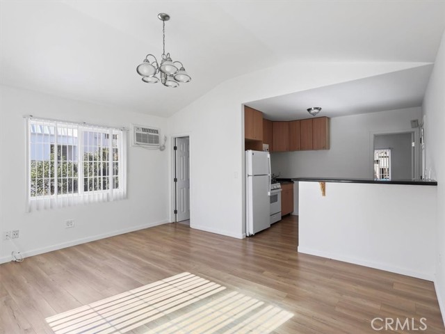 Detail Gallery Image 11 of 39 For 1168 Justin Ave, Glendale,  CA 91201 - – Beds | – Baths