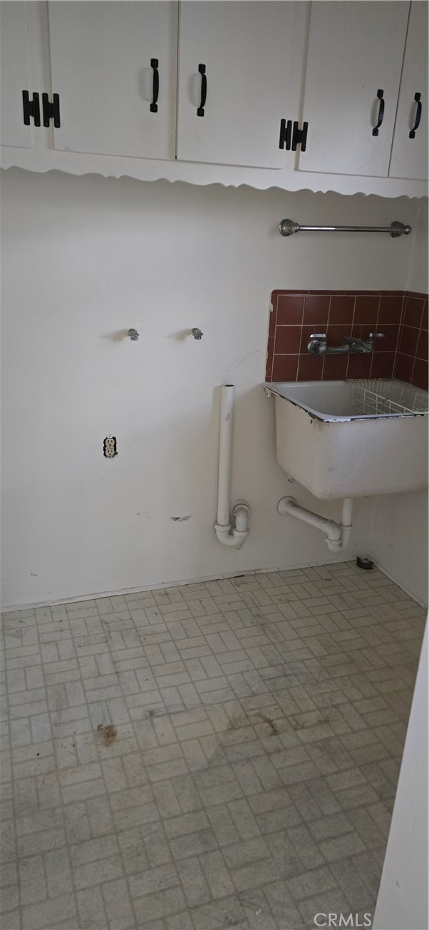 https://media.crmls.org/medias/d7375bf9-0f43-4a3a-99d5-d4d0f7665c0b.jpg?preset=X-Large