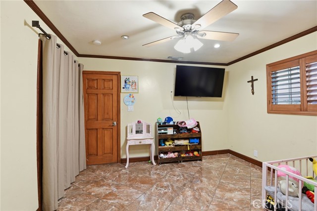 Detail Gallery Image 7 of 16 For 1038 Hollister St, San Fernando,  CA 91340 - – Beds | – Baths