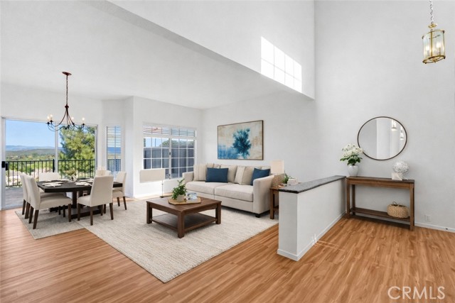 Detail Gallery Image 4 of 31 For 1091 Amberton Lane, Newbury Park,  CA 91320 - 3 Beds | 3 Baths