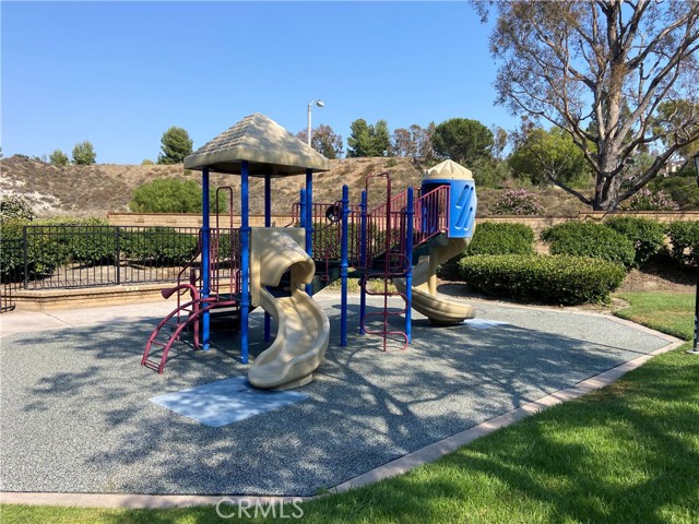 Detail Gallery Image 20 of 21 For 26231 Thistle #60,  Lake Forest,  CA 92630 - 3 Beds | 2/1 Baths