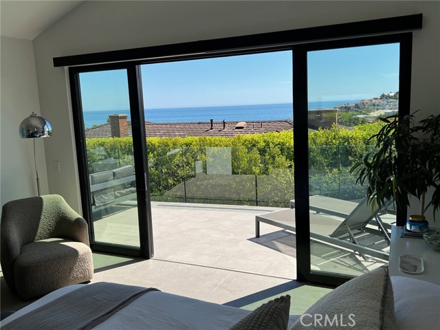 Detail Gallery Image 13 of 32 For 809 Emerald Bay, Laguna Beach,  CA 92651 - 4 Beds | 5/2 Baths