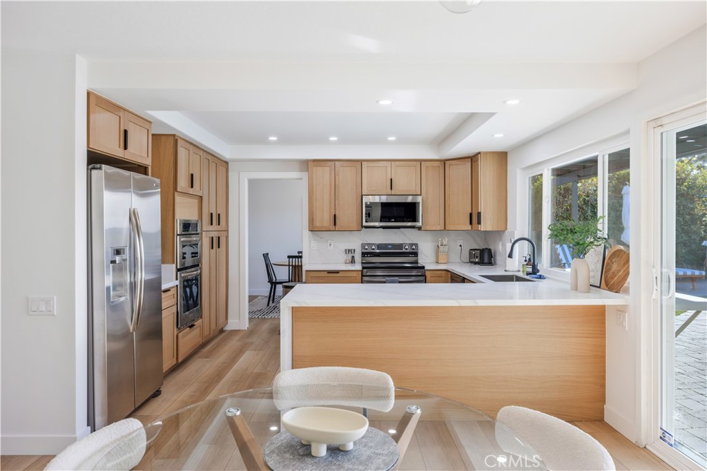 MLS #OC25274271 image #6