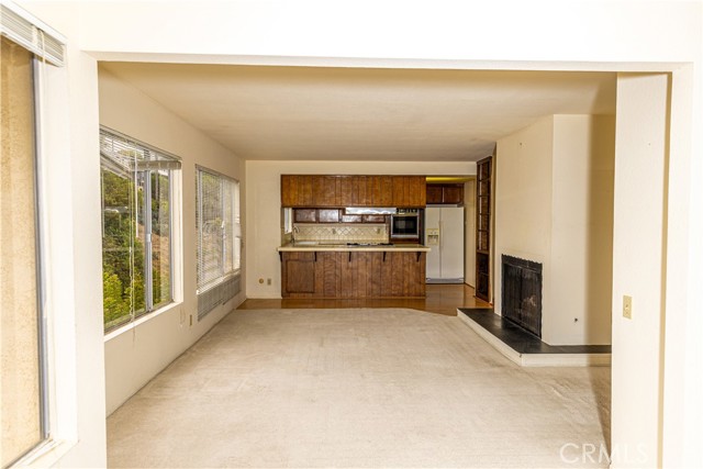 3621 S Emily Street, San Pedro CA: https://media.crmls.org/medias/d73a1dd5-d130-412f-aded-05515d70f144.jpg