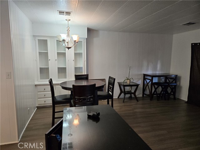 4400 Philadelphia Street, Chino CA: https://media.crmls.org/medias/d73a3697-5894-4f06-be13-19bf07b18328.jpg