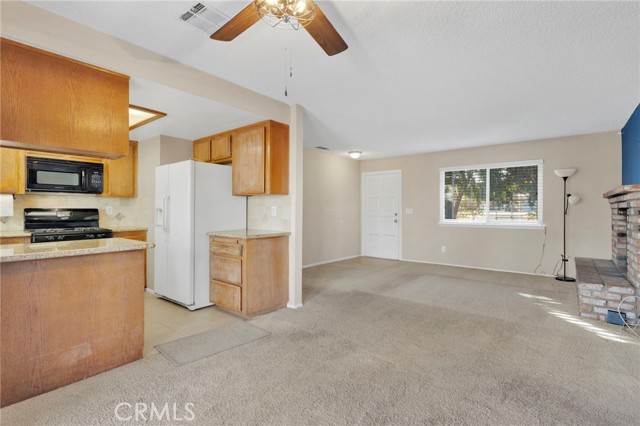 Detail Gallery Image 10 of 38 For 7859 Victor Ave, Hesperia,  CA 92345 - 3 Beds | 2 Baths