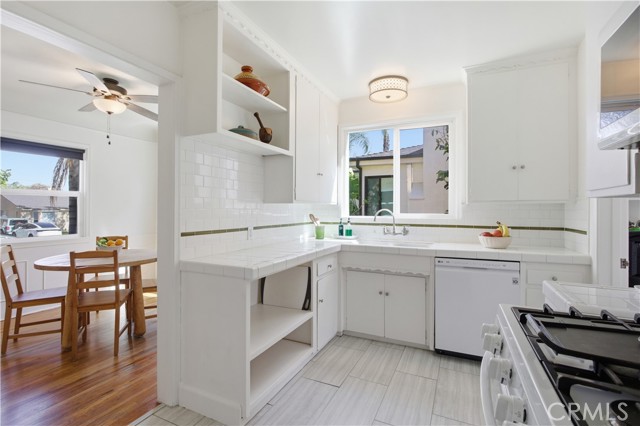 Detail Gallery Image 9 of 22 For 311 S Mariposa St, Burbank,  CA 91506 - 2 Beds | 1 Baths