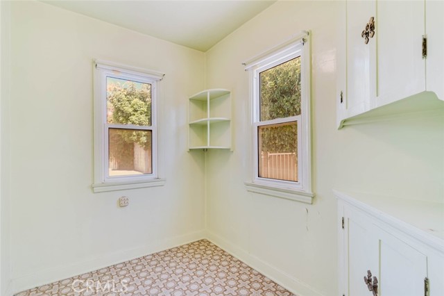 735 East Verdugo Avenue photo 18