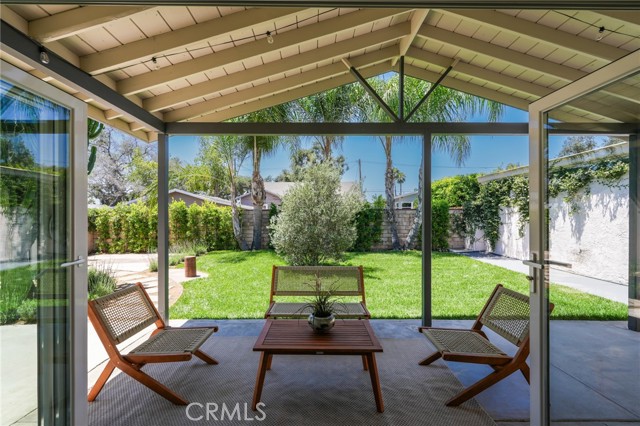 1393 Navarro Avenue, Pasadena CA: https://media.crmls.org/medias/d73b7d9d-7ed8-46fc-ab4e-a8aa0c727d94.jpg
