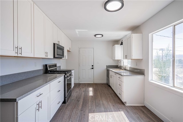 Detail Gallery Image 9 of 16 For 73163 Sun Valley Dr, Twentynine Palms,  CA 92277 - 2 Beds | 1 Baths