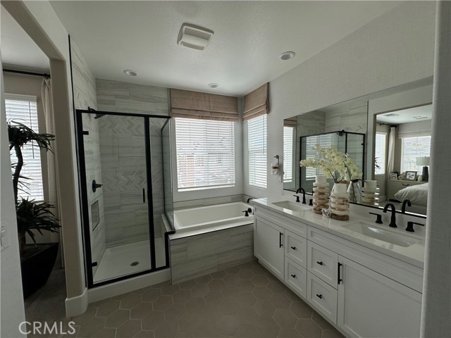 Detail Gallery Image 15 of 21 For 6600 Gotto Ln., Fontana,  CA 92336 - 4 Beds | 3 Baths