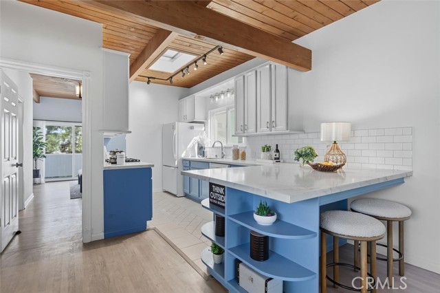 1734 Van Horne Lane, Redondo Beach, California 90278, 4 Bedrooms Bedrooms, ,Residential,For Sale,Van Horne,SB25214024