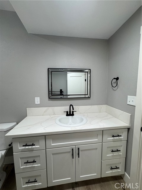 Detail Gallery Image 17 of 23 For 428 N Clark St, Fresno,  CA 93701 - 3 Beds | 1 Baths