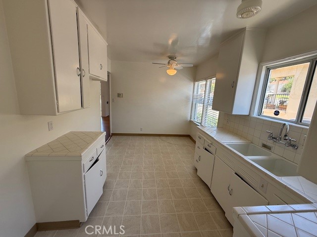 Detail Gallery Image 6 of 32 For 828 E Cypress Ave, Burbank,  CA 91501 - 3 Beds | 2 Baths