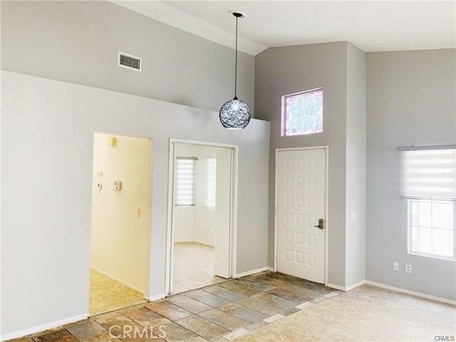 Detail Gallery Image 6 of 14 For 6151 Inverness Dr, Banning,  CA 92220 - 3 Beds | 2 Baths