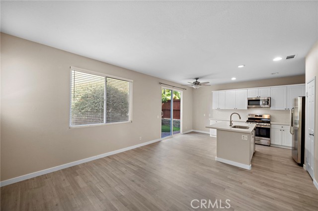 47 Rue Du Chateau, Aliso Viejo CA: https://media.crmls.org/medias/d7410802-c173-4edd-9d03-1fa2ede1cf4d.jpg