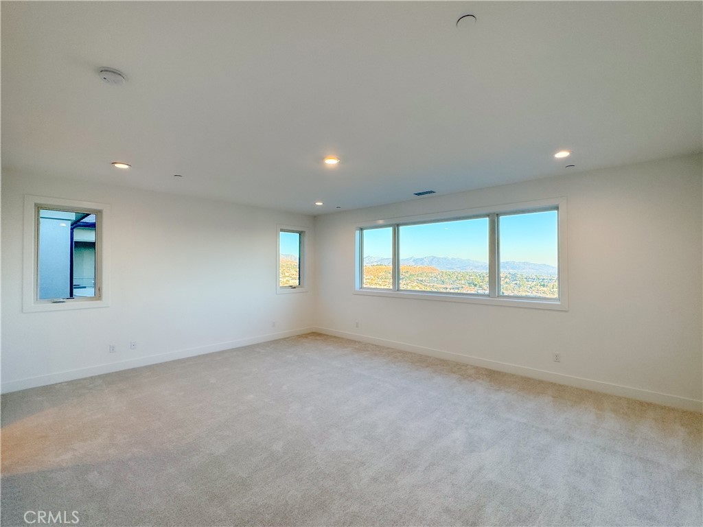 MLS #OC25257810 image #18