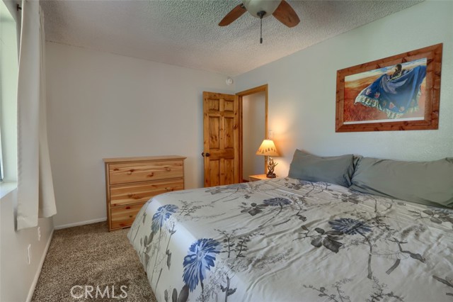 50986 Road 632, Oakhurst CA: https://media.crmls.org/medias/d741b8b0-30bb-44f6-886d-bf994d8bbb97.jpg