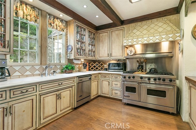 28061 North Shore Road, Lake Arrowhead CA: https://media.crmls.org/medias/d7421e35-acb3-4945-bc0e-87b904ea2a8f.jpg