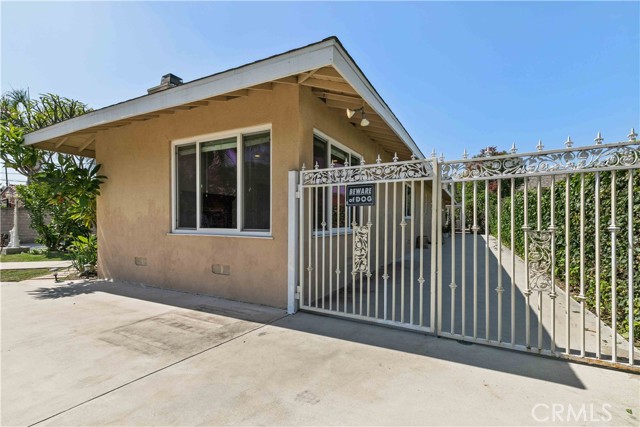 17533 Raymer Street, Sherwood Forest CA: https://media.crmls.org/medias/d7425061-c613-4178-9901-0583f43e4b96.jpg