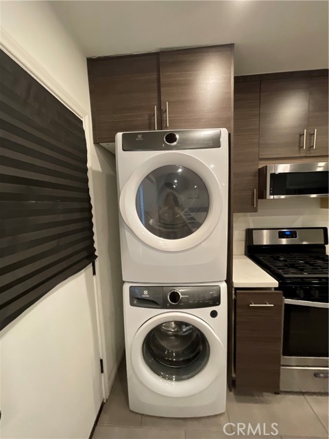 6529 Aura Avenue, Reseda CA: https://media.crmls.org/medias/d742dc75-0527-433b-b49d-97e5860943fc.jpg