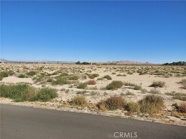 Detail Gallery Image 3 of 5 For 0 Locust Parcel #0450-024-01 Ave, Lucerne Valley,  CA 92356 - – Beds | – Baths