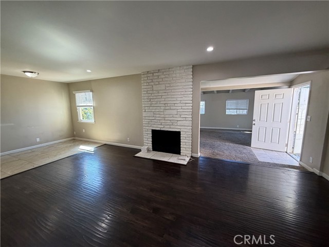 Detail Gallery Image 2 of 17 For 20252 Archwood St, Winnetka,  CA 91306 - 3 Beds | 2 Baths