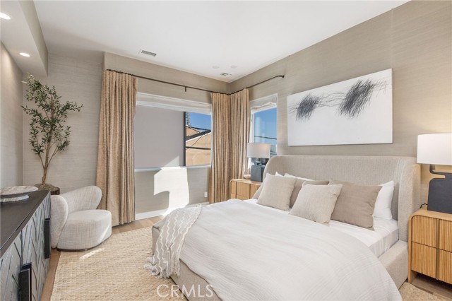 324 17th, Manhattan Beach, California 90266, 4 Bedrooms Bedrooms, 0 ,5 BathroomsBathrooms,Residential,For Sale,17th,0,SB26133569