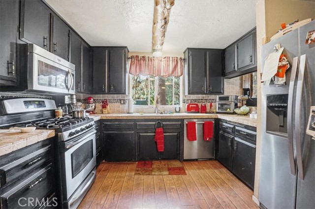 Detail Gallery Image 20 of 68 For 31051 Wild Oak, Running Springs,  CA 92382 - 3 Beds | 2/1 Baths