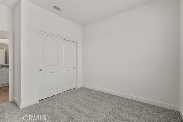 Detail Gallery Image 6 of 7 For 14896 Desert Lily Ct, Apple Valley,  CA 92307 - 3 Beds | 2 Baths