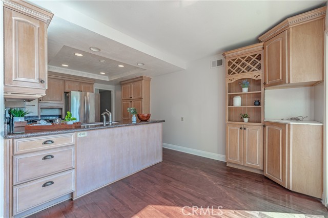 Detail Gallery Image 28 of 56 For 805 W Glenwood Cir, Fullerton,  CA 92832 - 3 Beds | 2 Baths