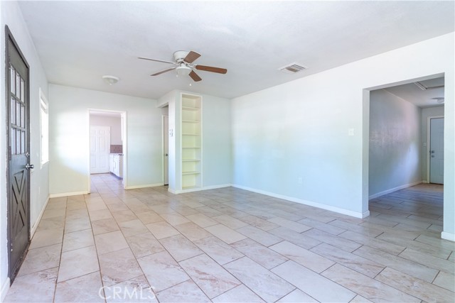 44655 Fig Avenue, Lancaster CA: https://media.crmls.org/medias/d748acf0-3890-45a6-b651-bb6bdbb6a4f5.jpg