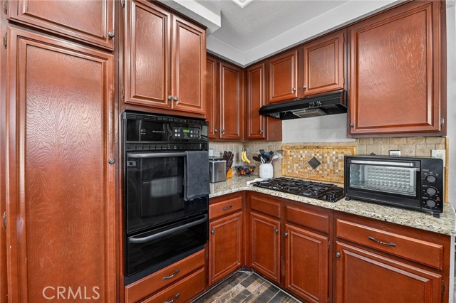 Detail Gallery Image 17 of 55 For 27536 Swallow Ct, Temecula,  CA 92591 - 3 Beds | 2/1 Baths