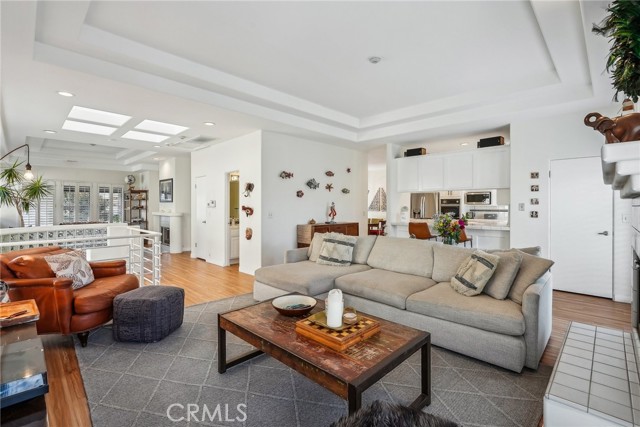 Detail Gallery Image 5 of 46 For 221 S Francisca Ave Unit a,  Redondo Beach,  CA 90277 - 3 Beds | 2/1 Baths