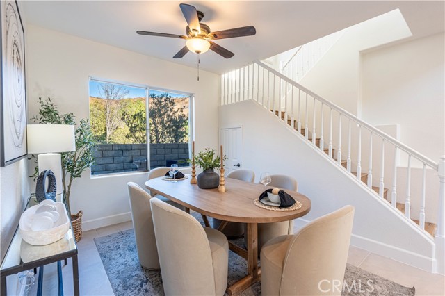 Detail Gallery Image 5 of 43 For 25605 Wordsworth Ln, Stevenson Ranch,  CA 91381 - 3 Beds | 2/1 Baths