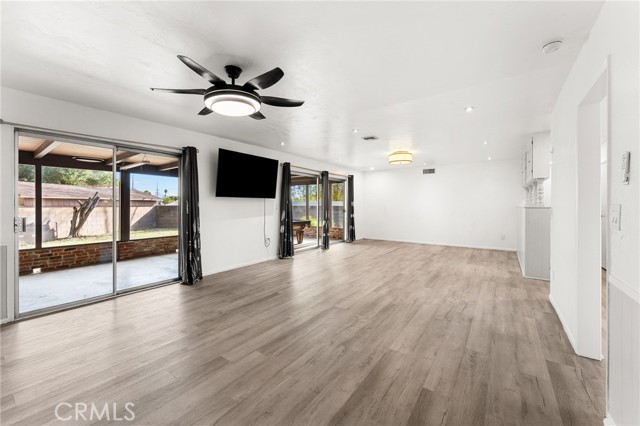 Detail Gallery Image 5 of 40 For 5693 Dumbarton Ave, San Bernardino,  CA 92404 - 3 Beds | 2 Baths