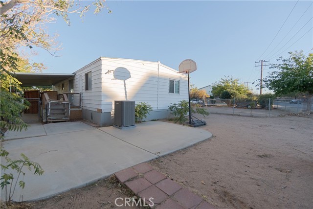 Detail Gallery Image 37 of 41 For 9426 Tamarisk #21,  Hesperia,  CA 92345 - 4 Beds | 2 Baths