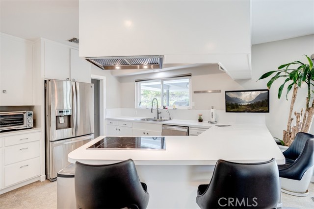 Detail Gallery Image 13 of 43 For 10034 La Canada Way, Shadow Hills,  CA 91040 - 2 Beds | 2 Baths