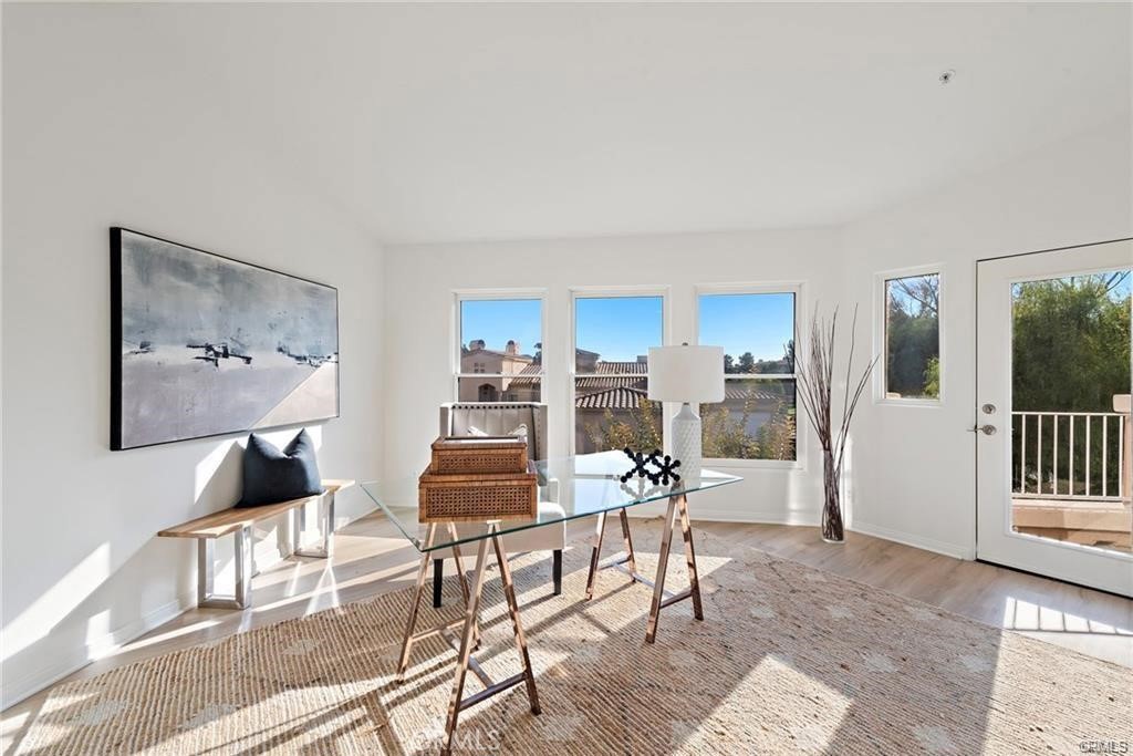 MLS #OC25263803 image #8