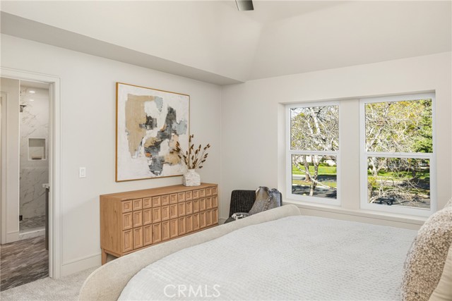 11 Thunder Trail, Irvine CA: https://media.crmls.org/medias/d74f0ffa-62c2-4acf-9cc1-3fff15b59bcc.jpg