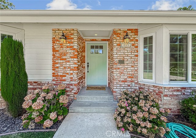 843 Encino Vista Drive, Thousand Oaks CA: https://media.crmls.org/medias/d74f5e74-2001-423e-b216-dd2ad4340ea8.jpg