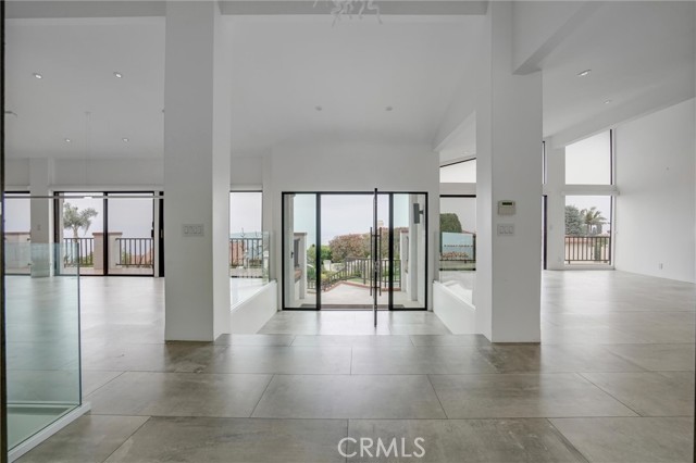 Detail Gallery Image 5 of 46 For 1424 via Zumaya, Palos Verdes Estates,  CA 90274 - 5 Beds | 4 Baths