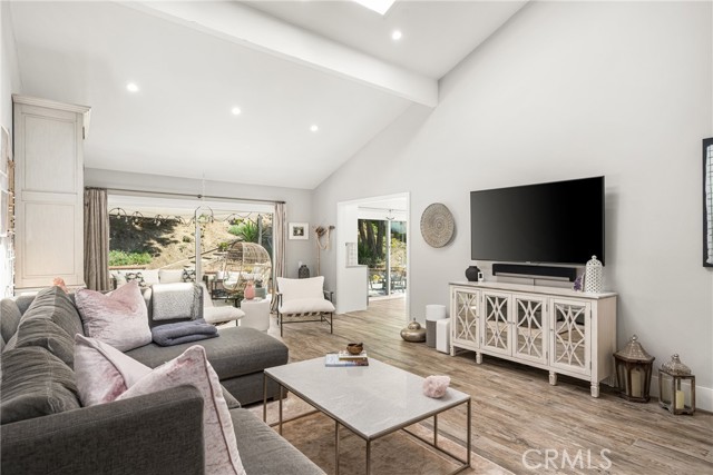 Detail Gallery Image 8 of 56 For 26571 via Del Sol, Mission Viejo,  CA 92691 - 3 Beds | 2 Baths