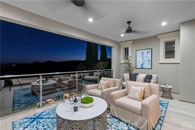 Detail Gallery Image 44 of 75 For 12031 Ricasoli Way, Porter Ranch,  CA 91326 - 5 Beds | 6 Baths