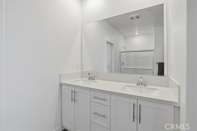 Detail Gallery Image 17 of 47 For 27323 Seven Oaks Ln, Valencia,  CA 91381 - 3 Beds | 3/1 Baths