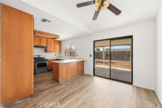 Detail Gallery Image 12 of 45 For 29527 Singing Wood Ln, Menifee,  CA 92586 - 4 Beds | 2 Baths