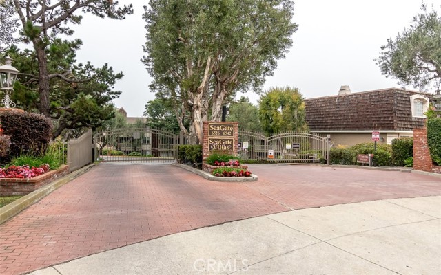 6542 Ocean Crest Drive, Rancho Palos Verdes, California 90275, 2 Bedrooms Bedrooms, ,1 BathroomBathrooms,Residential,Sold,Ocean Crest,PV22001963