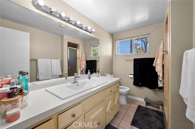 1458 N Mountain Avenue, Claremont CA: https://media.crmls.org/medias/d75361a7-49d2-46c9-98c1-5c66c1849d43.jpg