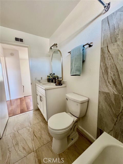 Detail Gallery Image 13 of 22 For 375 N via Trieste, Anaheim,  CA 92806 - 3 Beds | 1/1 Baths